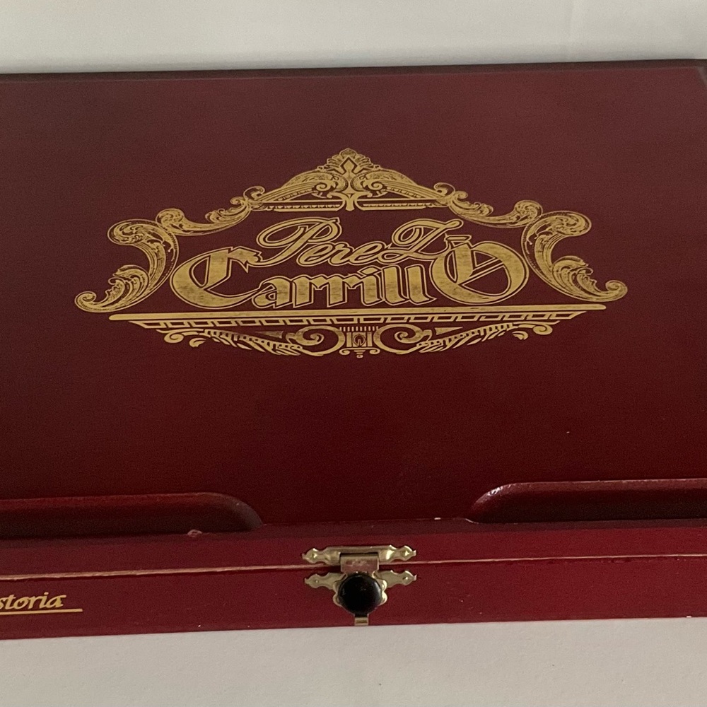 Perez Carrillo | La Historia E-111 Wood Cigar‎ Box Empty - 10.5" x 9" x 1.5"